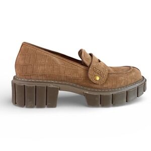 Vionic Suede Lug Sole Loafers Size 7